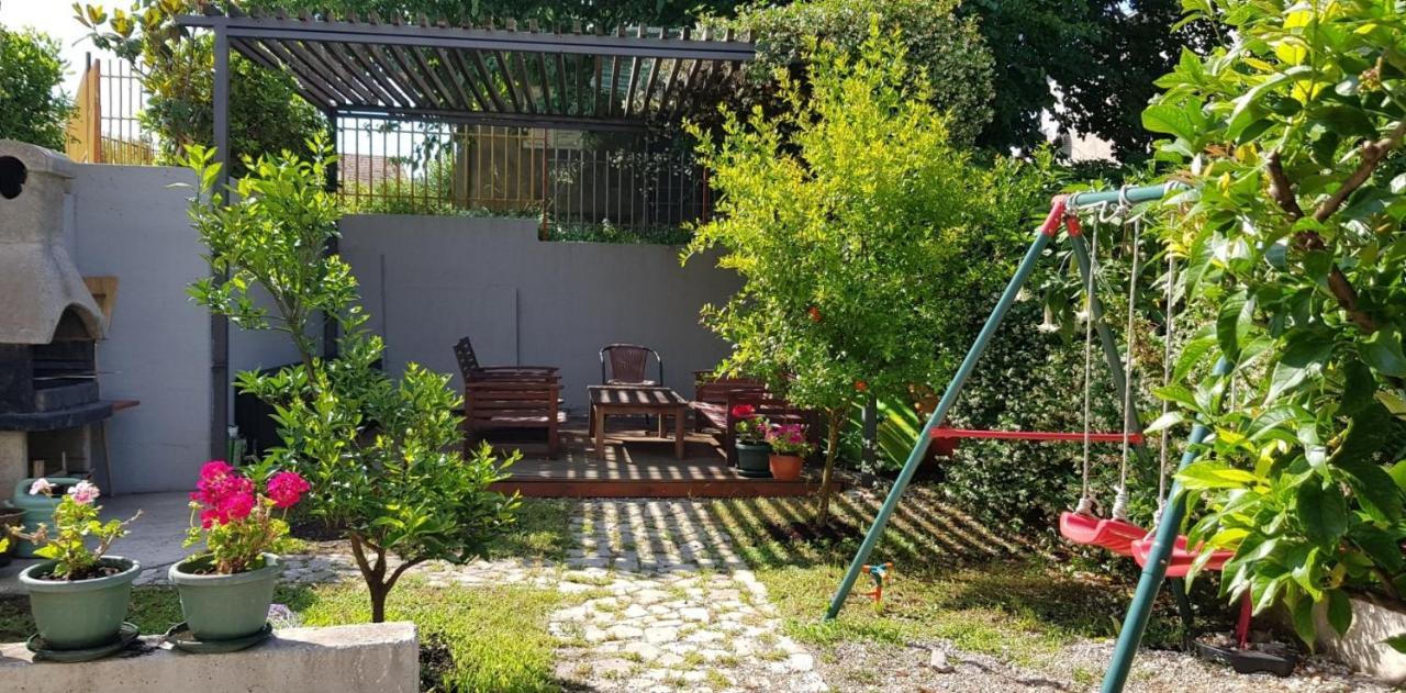 Apartment Fini Tivat Ngoại thất bức ảnh