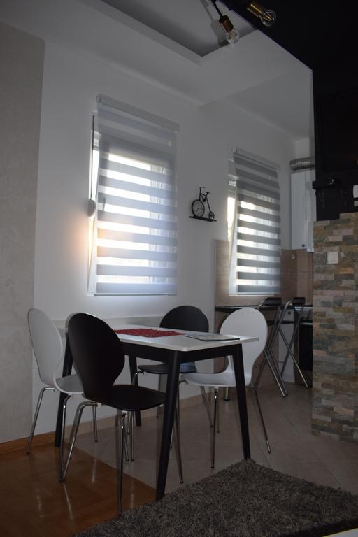 Apartment Fini Tivat Ngoại thất bức ảnh
