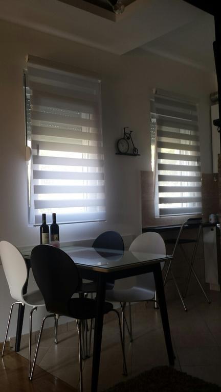 Apartment Fini Tivat Ngoại thất bức ảnh
